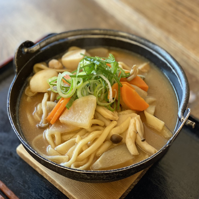 そう川煮込みうどん（味噌）の商品イメージ